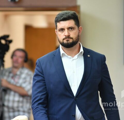 Министр энергетики сообщил о возможном снижении цен на топливо в ближайшие недели