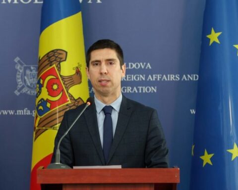 Попшой: высылка посла России не повлияет на ситуацию с беспилотниками