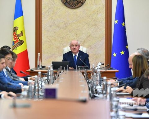 Премьер-министр объявил о введении режима повышенной готовности в энергетическом секторе