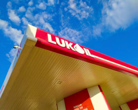 Работа автозаправочных станций Lukoil в Молдове может быть продлена до октября
