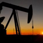 Цены на нефть снижаются из-за улучшения отношений между США и Ираном