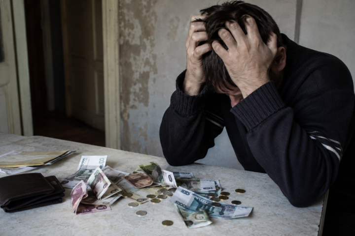 Задолженность по зарплатам в России достигла 2,9 млрд рублей на фоне финансового кризиса