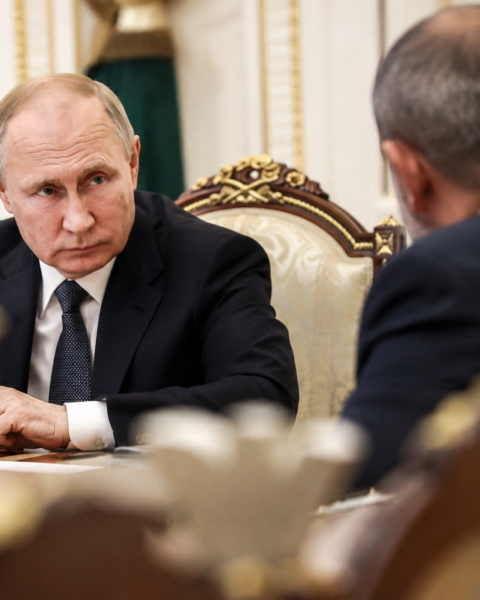 Москва предупреждает Ереван о последствиях евроинтеграции на фоне заморозки участия в ОДКБ