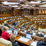 Парламент утвердил новые правила наказания водителей иностранных автомобилей за нарушения ПДД в Молдове