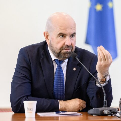 Власти планируют усиление контроля за незаконным строительством в Молдове