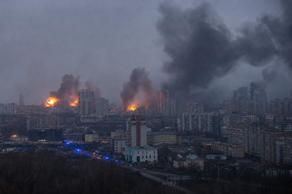 Масштабный ракетный удар по Киеву и другим городам Украины 15 июня 2026 года