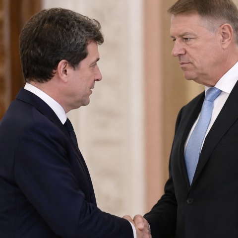 Президент Румынии назначил нового кандидата в премьер-министры на фоне нарастания политического кризиса