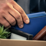 В Крыму после введения ЧС массово увольняют сотрудников и задерживают зарплаты