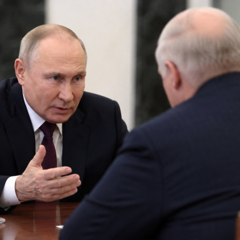 Путин требует от Лукашенко вовлечения Беларуси в военные действия на Украине и против стран НАТО