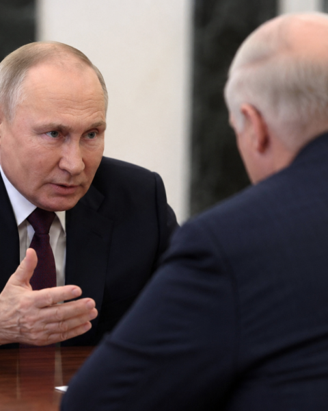Путин требует от Лукашенко вовлечения Беларуси в военные действия на Украине и против стран НАТО