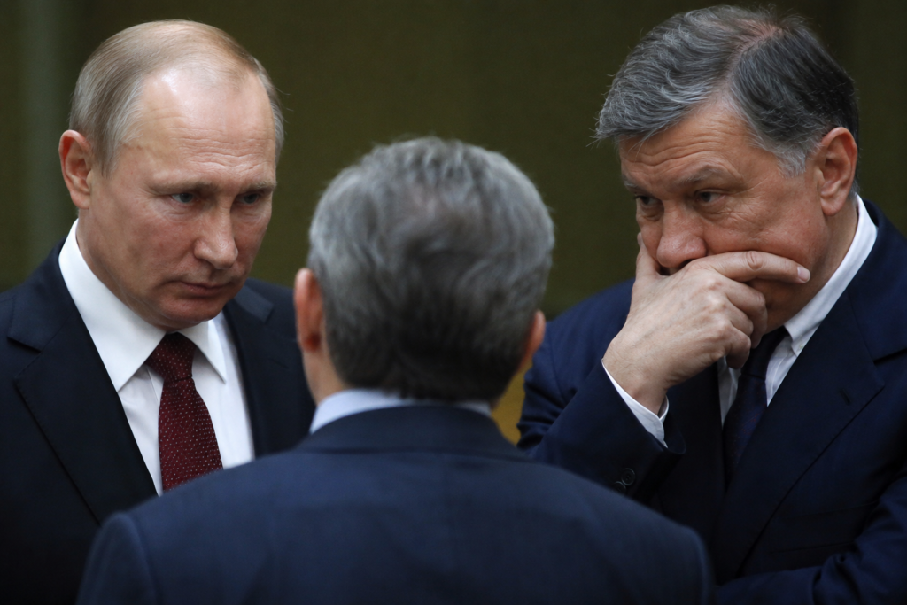 В Кремле усиливается давление на бывших союзников Путина из петербургской элиты
