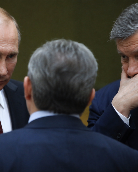 В Кремле усиливается давление на бывших союзников Путина из петербургской элиты