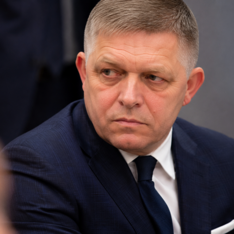 Премьер-министр Словакии Фицо выступил против новой финансовой помощи Украине на саммите НАТО