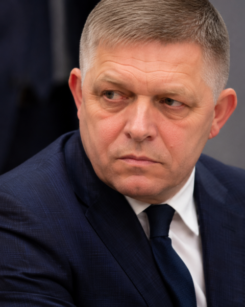 Премьер-министр Словакии Фицо выступил против новой финансовой помощи Украине на саммите НАТО