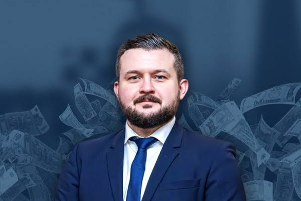 Галбур обратился в прокуратуру по факту дополнительных выплат Табурчану из MoldATSA