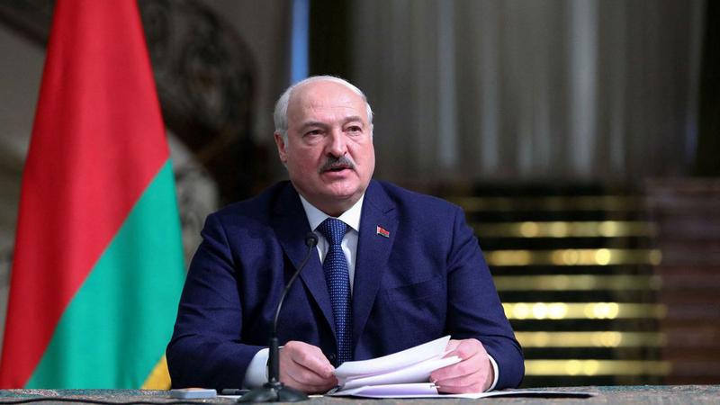Лукашенко: обе стороны в конфликте России и Украины истощают ресурсы