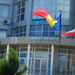 Обыска в Университете государственного управления Комрата: ректора и двух деканов задержали за коррупцию