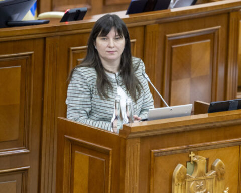 Парламент утвердил законопроект об упрощении установки систем накопления электрической энергии
