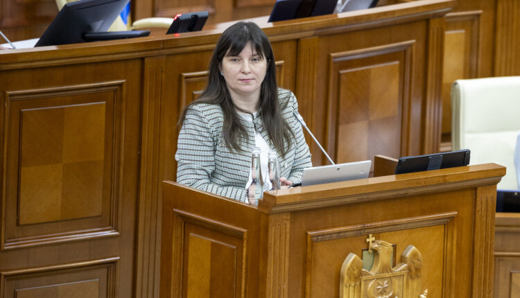 Парламент утвердил законопроект об упрощении установки систем накопления электрической энергии