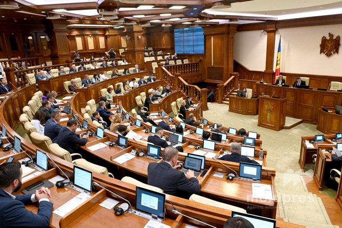 Правительство будет ежегодно оценивать размер минимальной заработной платы