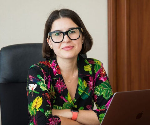 Президент Майя Санду требует от двоюродной сестры возврата незаслуженных денег от MoldATSA