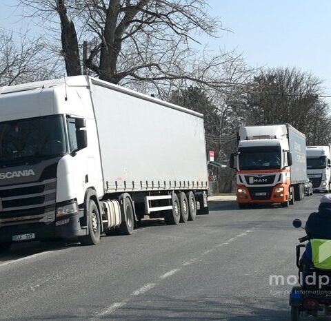 В Республике Молдова введены ограничения на движение тяжёлых транспортных средств из-за жары