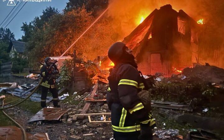 В результате российских атак на Украину погибли девять человек и 30 получили ранения