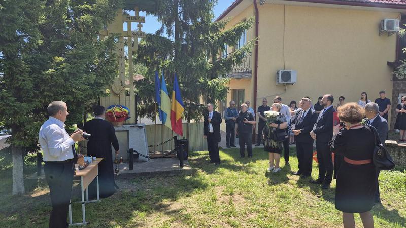 В Тарнауце прошла церемония памяти жертв депортаций 12-13 июня 1941 года