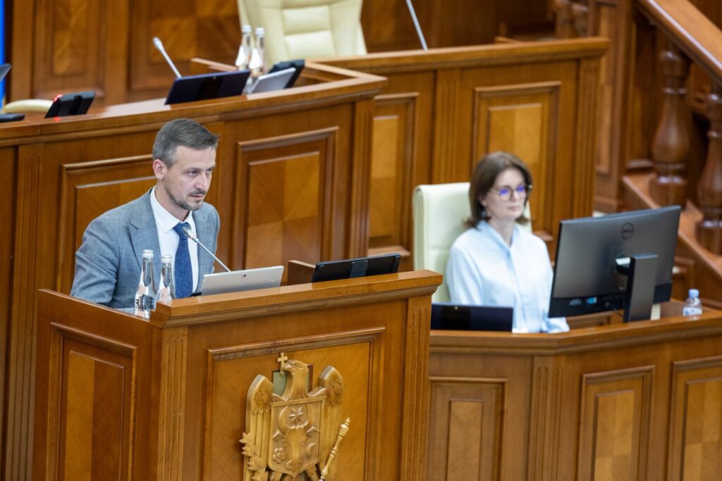 Законопроект по обновлению администрирования дорог общего пользования прошёл первое чтение в парламенте