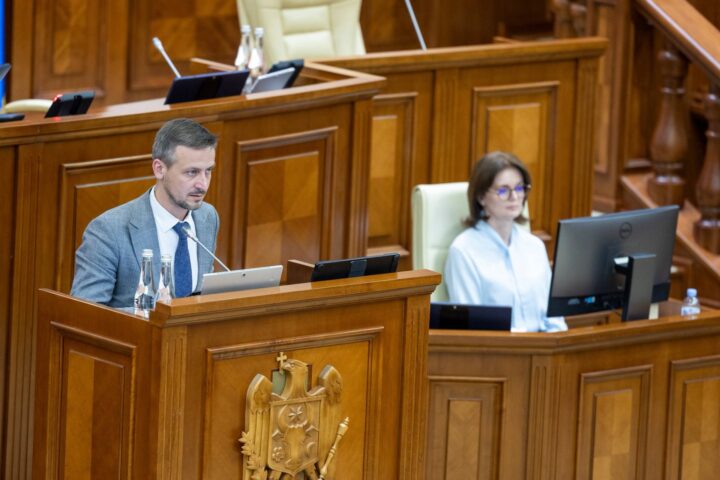 Законопроект по обновлению администрирования дорог общего пользования прошёл первое чтение в парламенте
