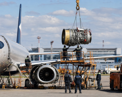 ОАК предложила заменить двигатели SSJ-100 на российские ПД-8 из-за санкций и ухода Safran