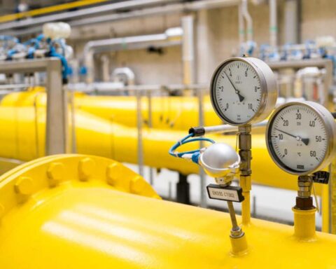 Цена природного газа в Европе снизилась на 7,3%