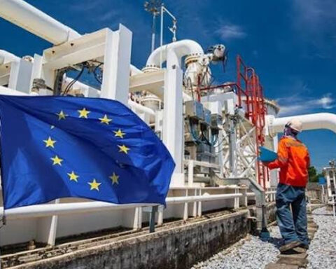 Цены на газ в Европе выросли почти на 10 евро за МВт•ч на фоне событий в регионе