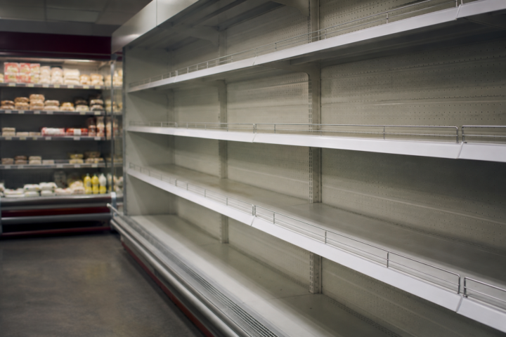 топливный кризис в россии нарушает поставки продуктов и вызывает дефицит социально значимых товаров