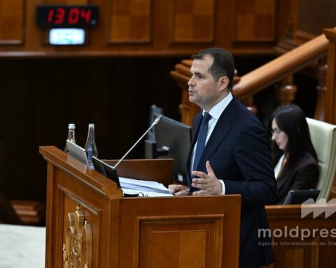 Кандидат на пост премьер-министра предлагает новое управление госсобственностью