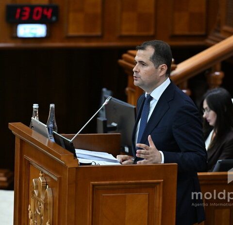 Кандидат на пост премьер-министра предлагает новое управление госсобственностью