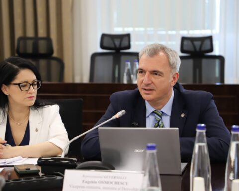Минэкономразвития готовит два пакета дерегулирования с изменениями в 100 законах и постановлениях