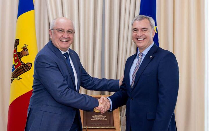 Мунтяну заявил о поддержке Осмоческу на посту временного премьер-министра