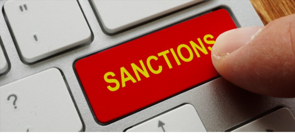 Налоговая служба блокирует средства лиц, подпадающих под международные санкции
