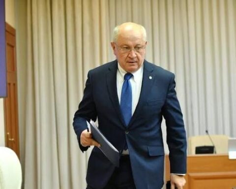 Премьер-министр Мунтяну объявил об отставке