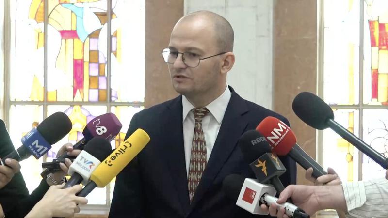 Премьер-министр Василе Тофан принял отставку министра сельского хозяйства Раду Мустеацэ