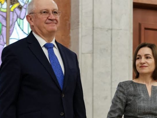 Санду о resignation Мунтяна: решение было принято им самостоятельно