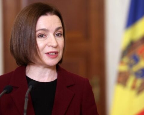 Санду прокомментировала решение оппозиции бойкотировать консультации по премьерству