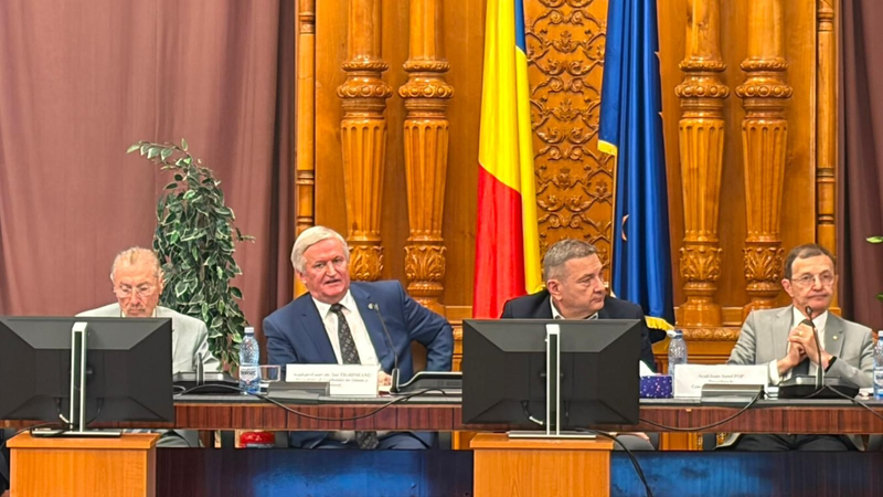 Совет академиков Румынии провел заседание в Парламенте Румынии