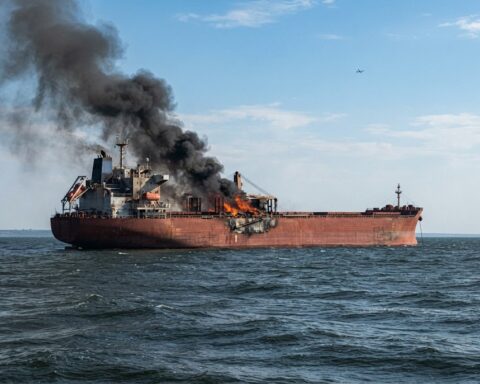 Россия атаковала немецкий сухогруз и гвинейский зерновоз у Одессы