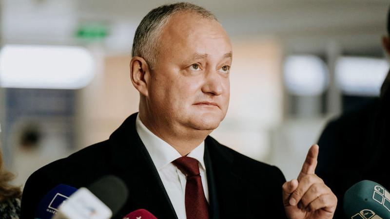 Додон просит КС приостановить рассмотрение дела «Сакоша» из-за судебной коллегии
