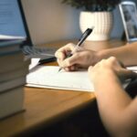 Как получить медицинскую страховку учащимся и студентам из Молдовы, обучающимся за границей