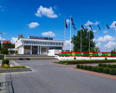 Кишинёв открыл один участок для голосования на выборах в Госдуму России, Тирасполь планирует ещё 17