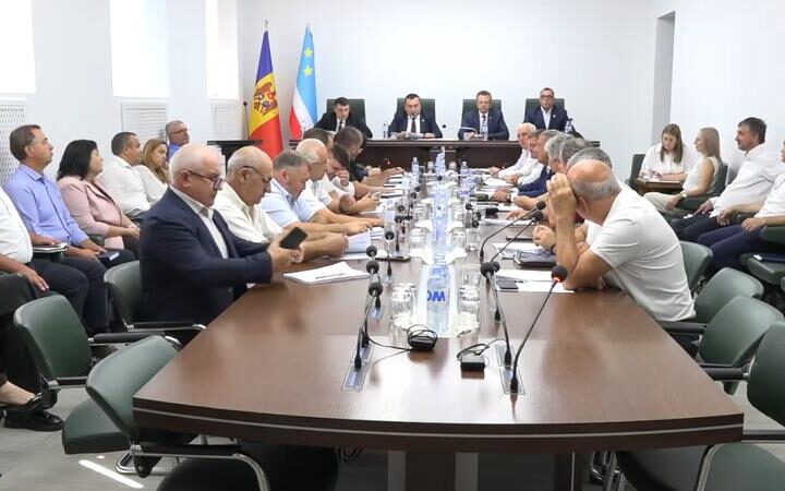 Комрат требует отмены решения Конституционного суда Республики Молдова