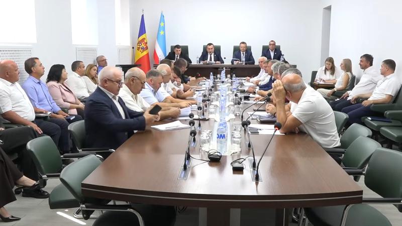 Комрат требует отмены решения Конституционного суда Республики Молдова